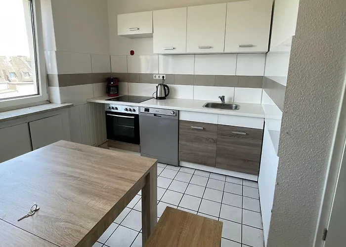 Fully Equipped With Balcony In Appartement Duisburg